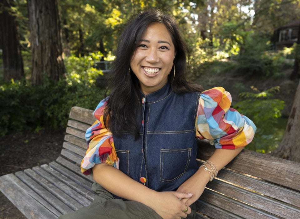Headshot of Kristine Espinoza